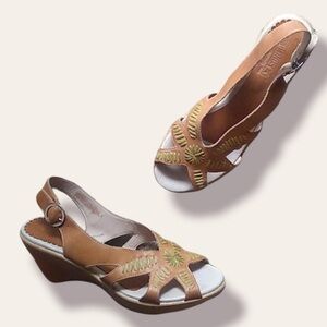 🩷 Pikolinos Crema Tan Leather Embroidered Wedge Heel Sandals size EU 38 (7.5-8)